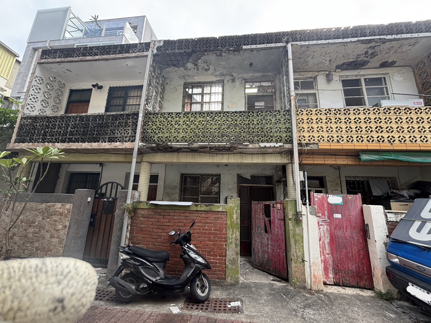 11優質件~~忠孝國中東門路富德街可投資透天558萬