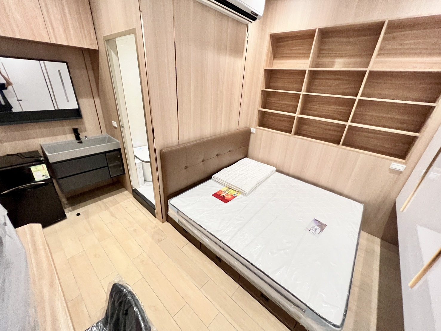 走路崇德文心捷運站｜禁寵 質感美屋 變頻冷氣 浴缸💫