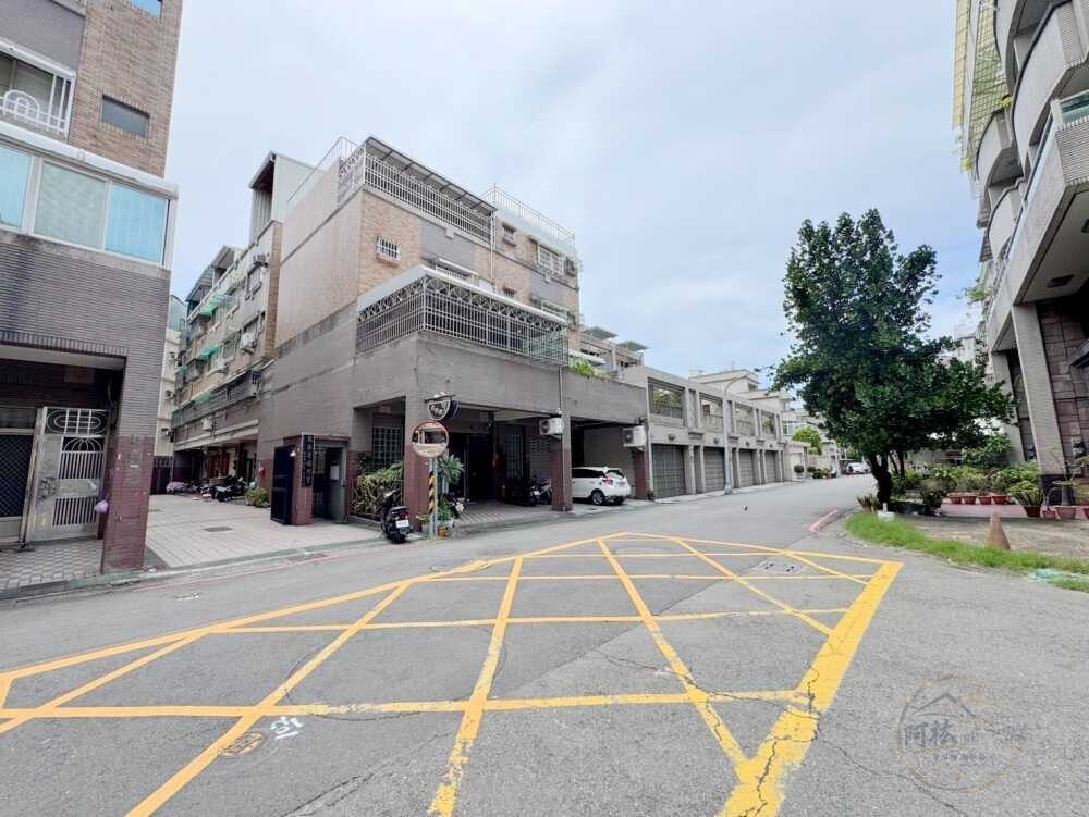 楠梓德民商圈｜德民黃昏市場熱鬧生活圈優質車墅透天厝