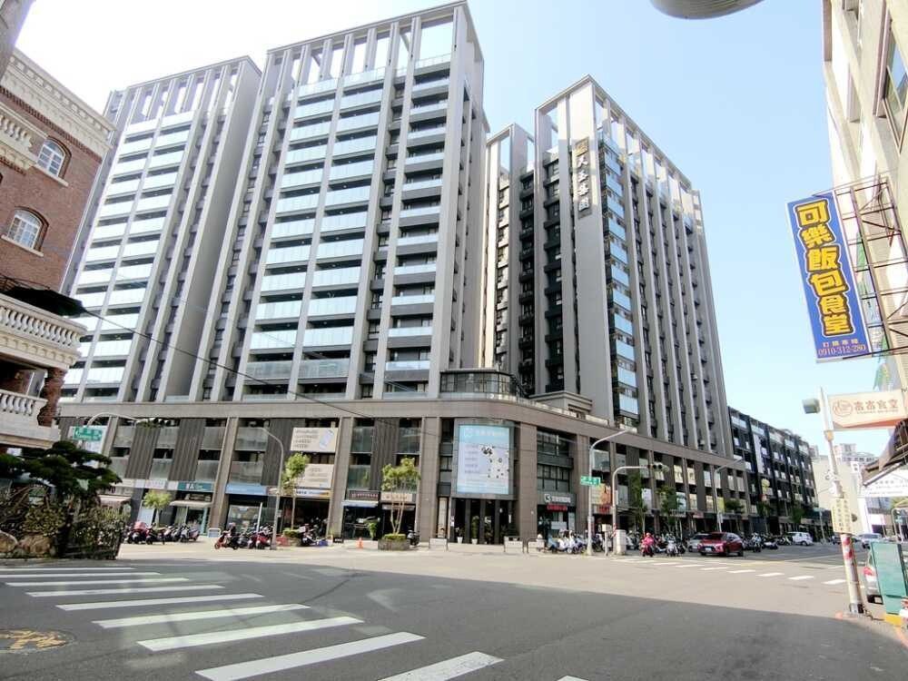 優質案件｜大河漾店面｜德賢商圈稀有釋出店住三房平車