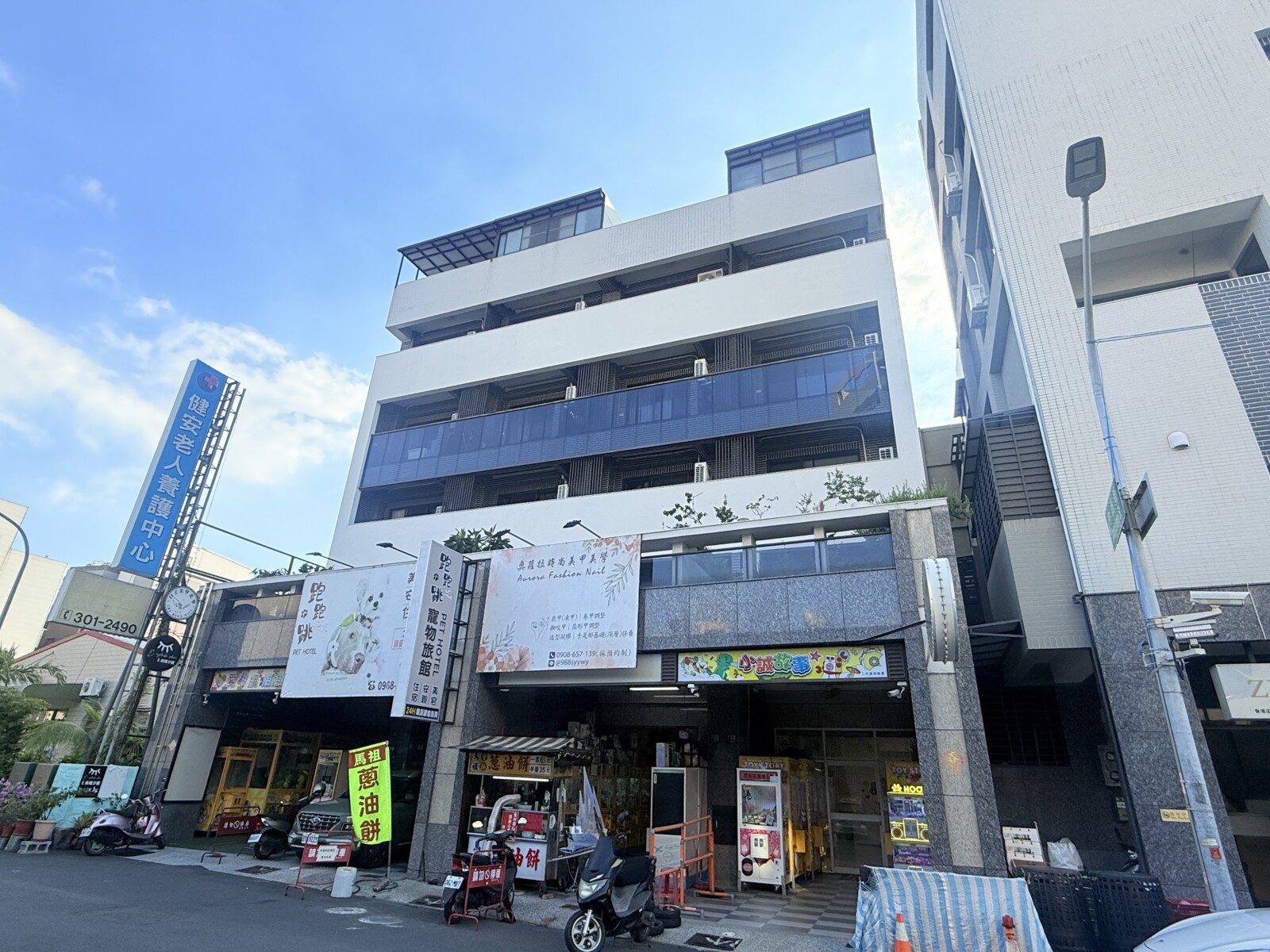 優質投報【德民黃昏市場旁】稀有整棟收租電梯黃金店面