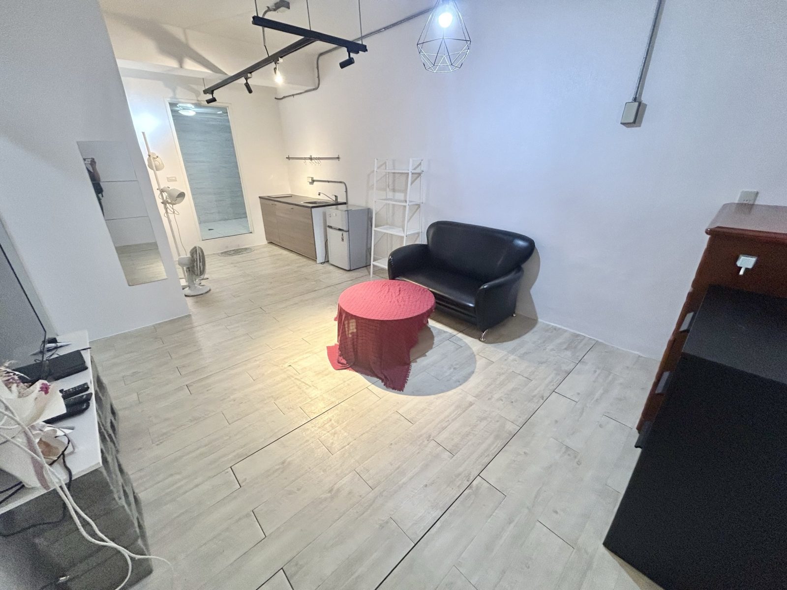 近中國醫｜可貓可狗 可租補 大露台獨洗曬 流理台 一房一廳💗