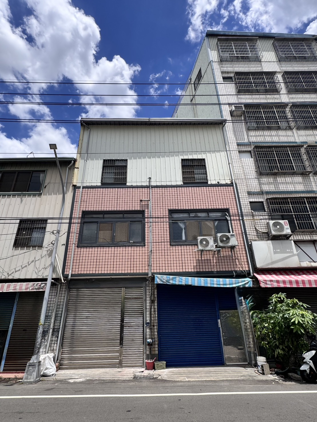 雅潭臨路透店可神明廳 左邊