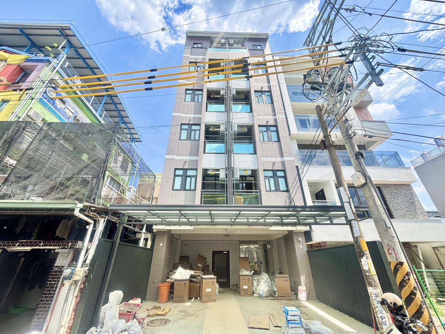 川坪大里區✨可雙租補✨整棟新蓋全新完工✨電梯陽台獨洗曬