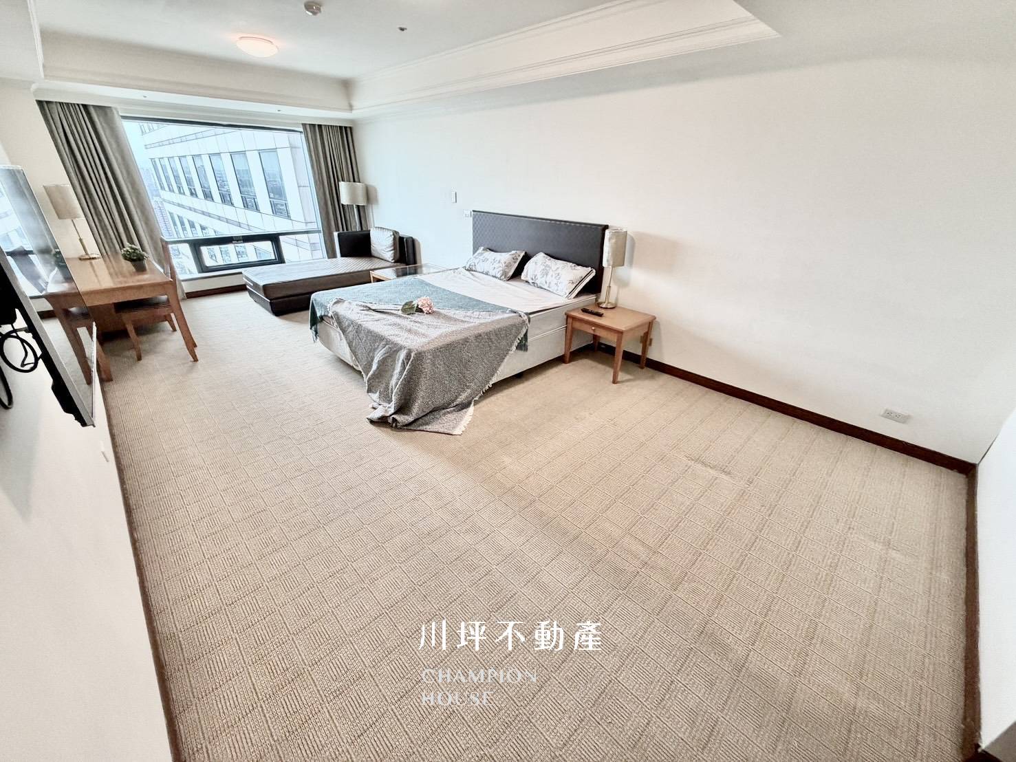 【西區高樓層電梯套房】中港晶華大樓｜可租補｜可報稅｜台水台電｜管理員