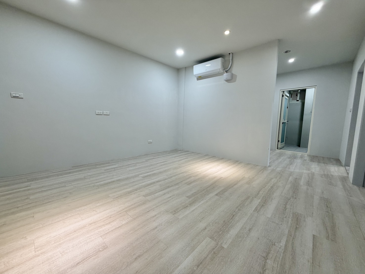【北屯區全新兩房2房】可雙租補｜家具家電全配｜電梯｜獨立廚房